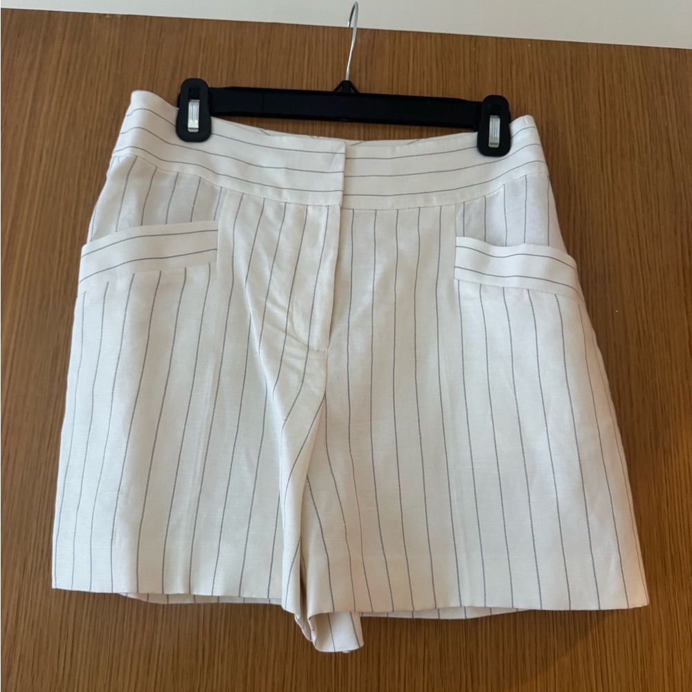 Club Monaco White Pinstripe Women's Shorts
